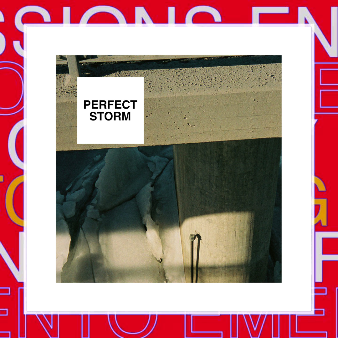 Statues – Perfect Storm