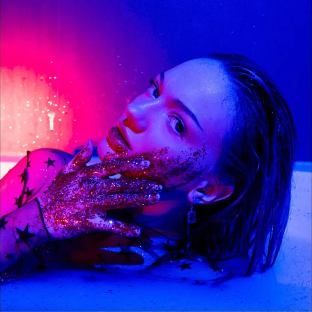 NYRE -Glitter With A&nbsp;Vengeance