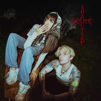 LOVE GHOST – Haunted&nbsp;House