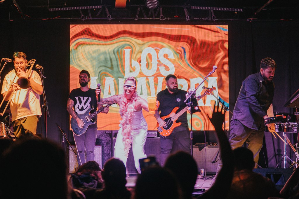 Los Malavibra -VERANO PELIGROSO PARA NIÑOS QUE LES GUSTA JUGAR CON FUEGO&nbsp;EP