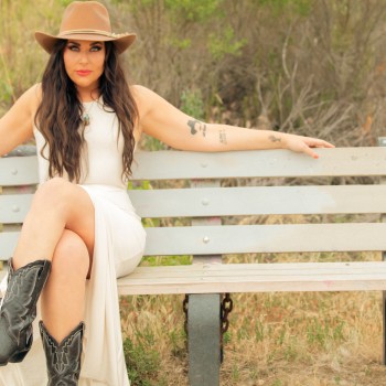 JESSICA PHELAN –&nbsp;Addicted