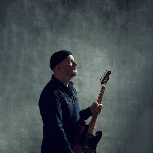 Nik Nova – Weightless