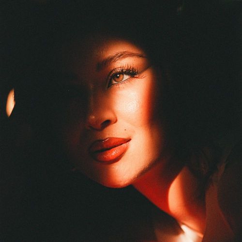 tiger del flor – living in the&nbsp;90s