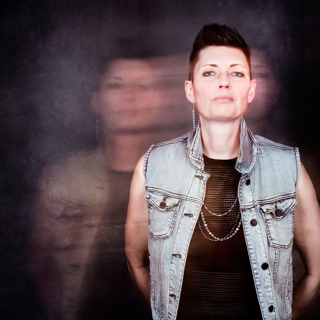 Dinah (fka Dinah Thorpe) –&nbsp;Hummingbird