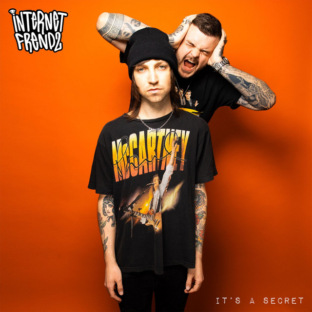 iNTeRNeT FReNDz – Warning&nbsp;Signs