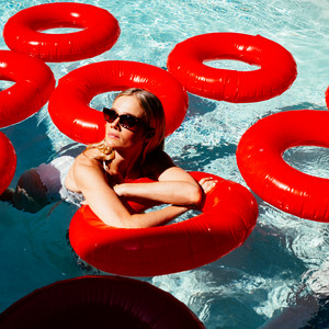 Florrie – Swimming&nbsp;Pool