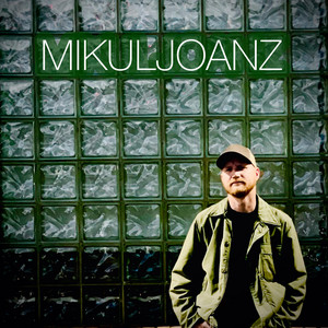 mikuljoanz – Not&nbsp;Alone