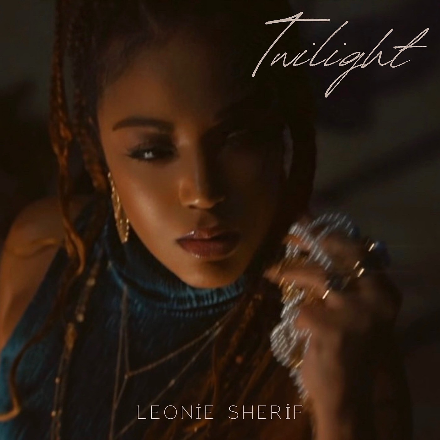 Leonie sherif – TWILIGHT