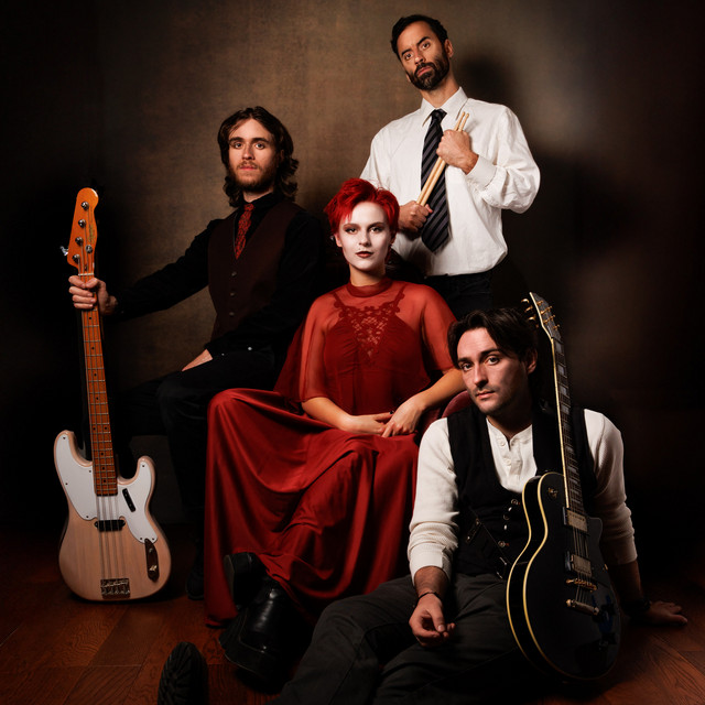 Zoë Kilgren – Magician