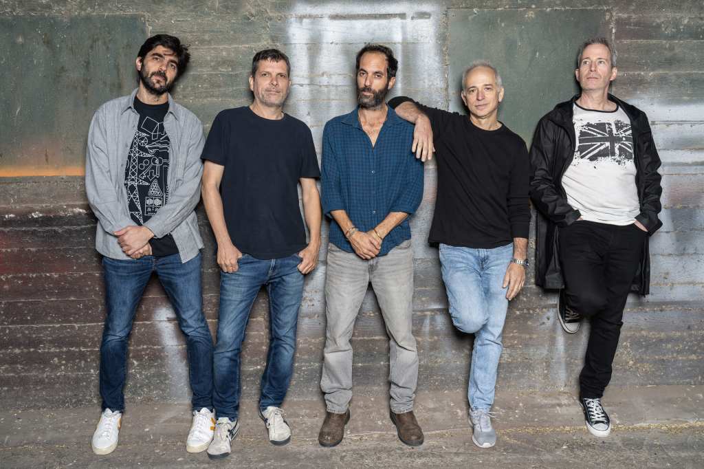 Burton Badman – Broken&nbsp;Symmetry