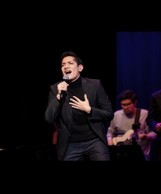 Maximiliano – Es Por&nbsp;Ti