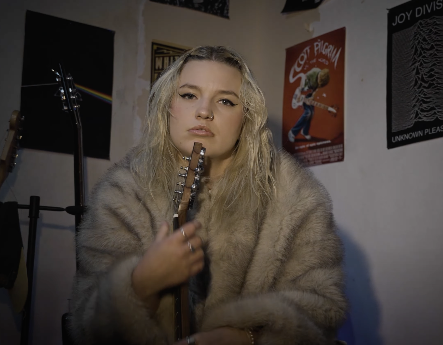 Kelsie Kimberlin – Sucker