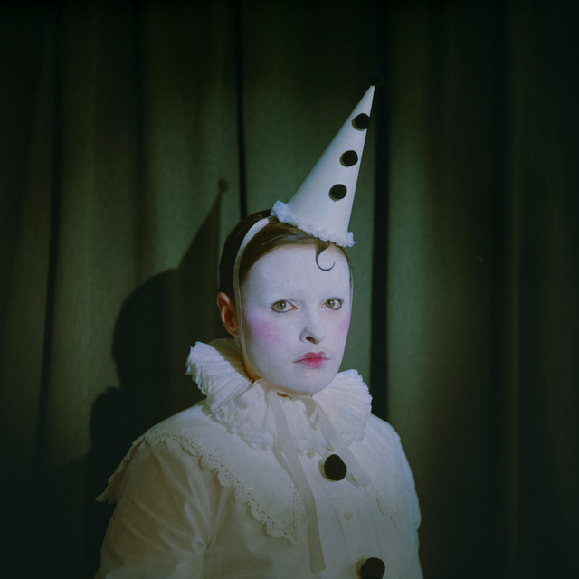 myie – Headache