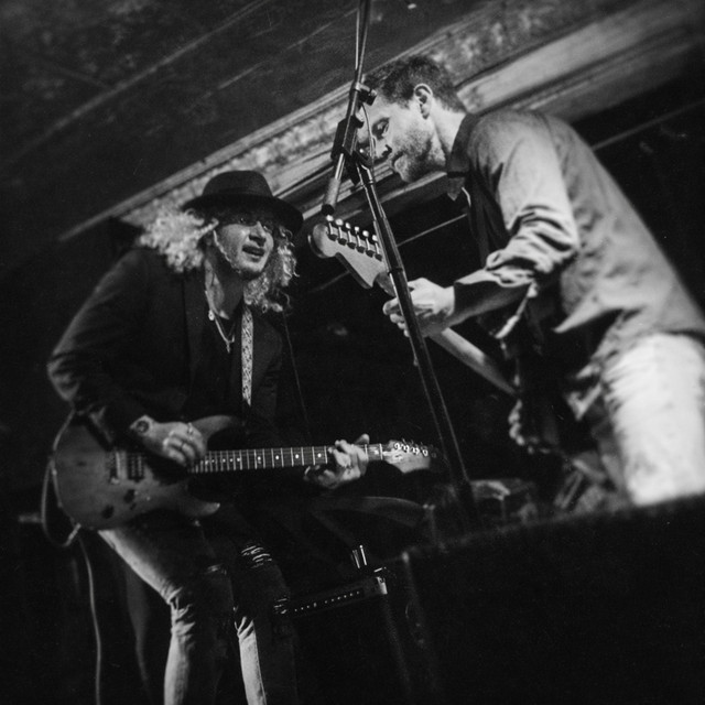 Midnight Miles – Ease My Mind