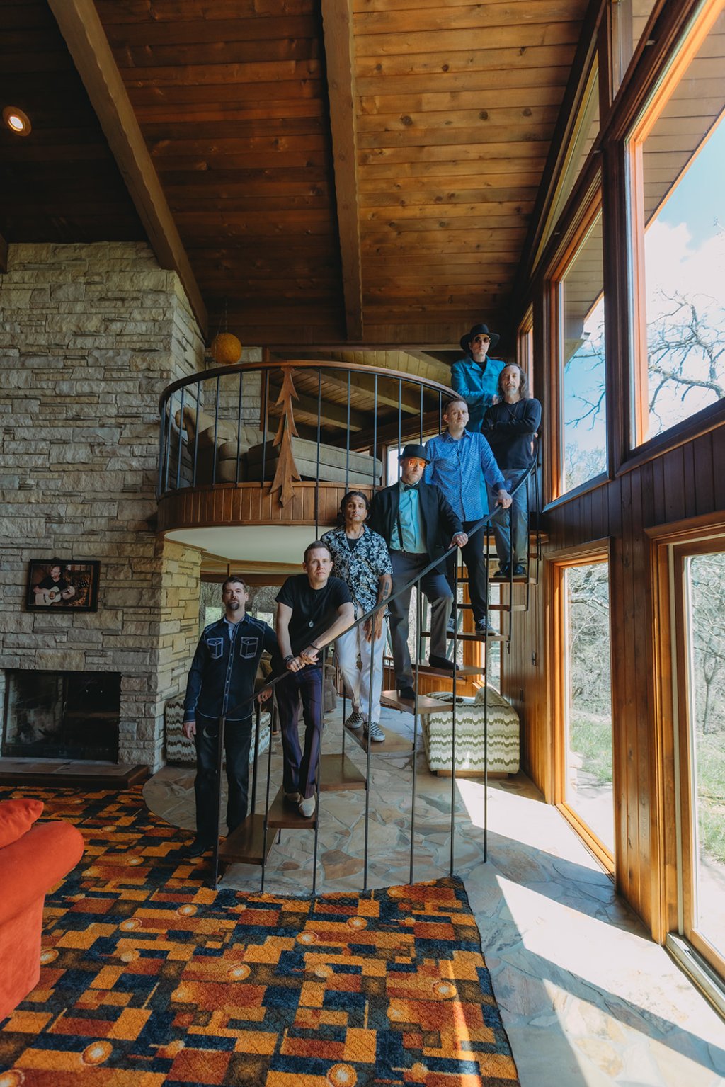 Hallaballoo – Undercover&nbsp;Bitch