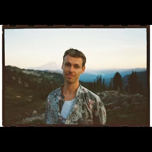 Hayden Everett –&nbsp;Tailor