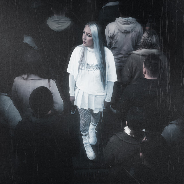 Arctis – Alone In A Crowd